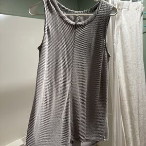 Lightweight tank top
